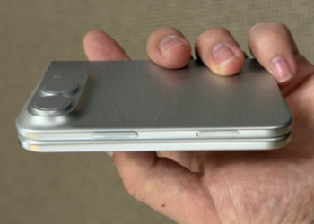 foldable phone -iPhone 18 Pro & Ultra: Design Leaks and iOS 27 Support Cuts