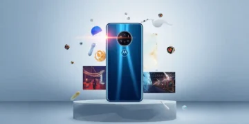 one blue color smartphone display screen-Why Moto Edge 60 Fusion Is Worthy for Camera-Buying Guide