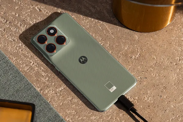 turbo charging -Motorola Edge 70 Fusion at ₹30,999: Is It Worth Buying in 2026?